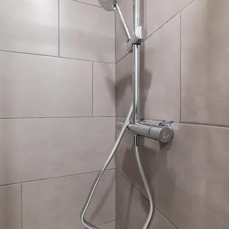 شقة Studio Refait A Neuf Proche Metro - 19 - 2p